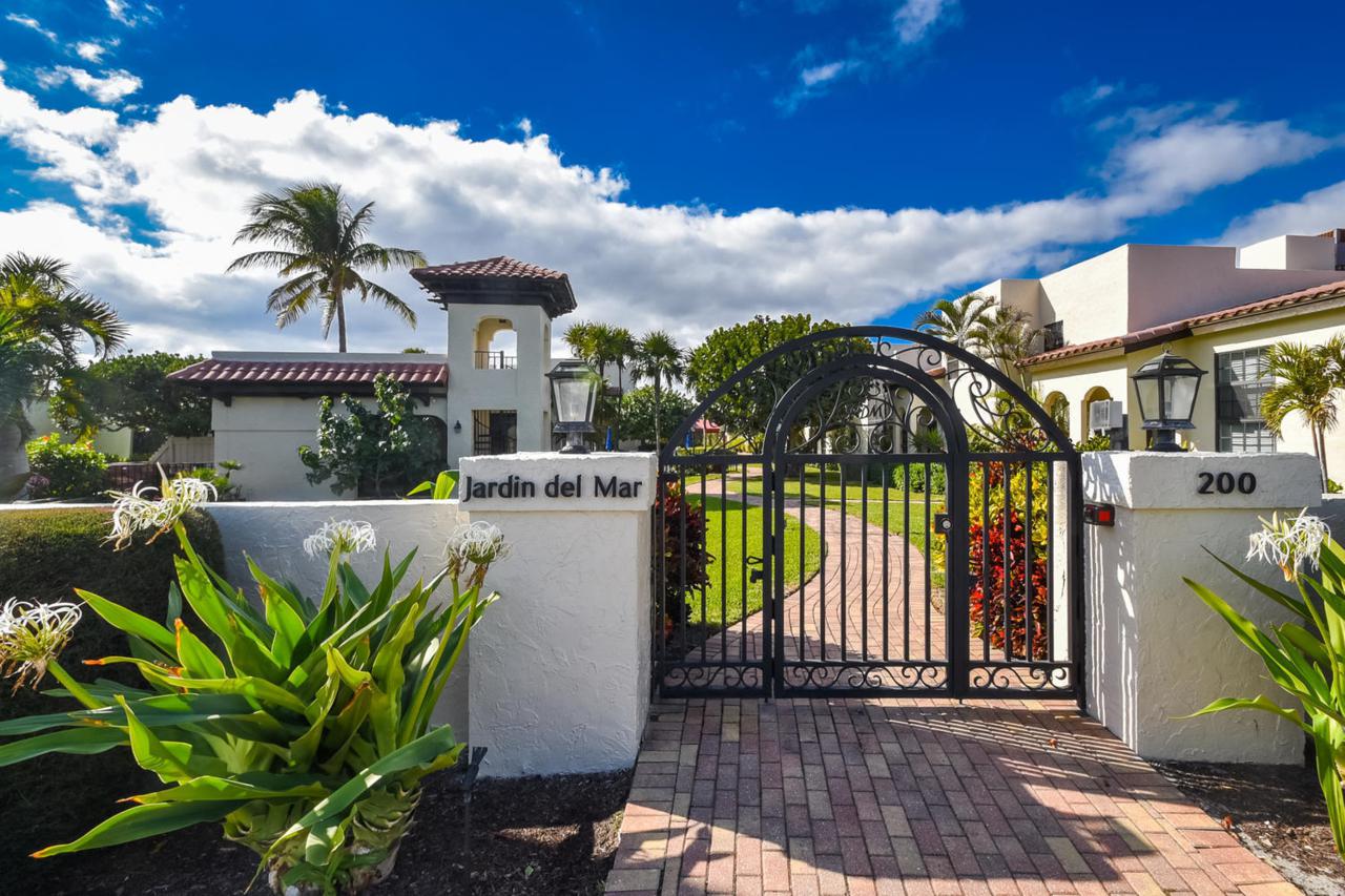200 Ocean Boulevard - Photo 1