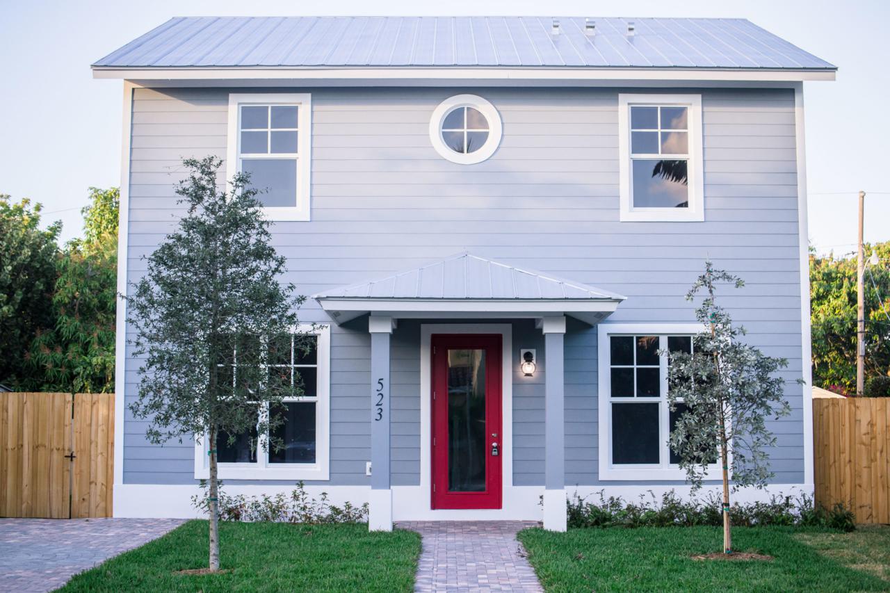 523 33rd Street - Photo 1