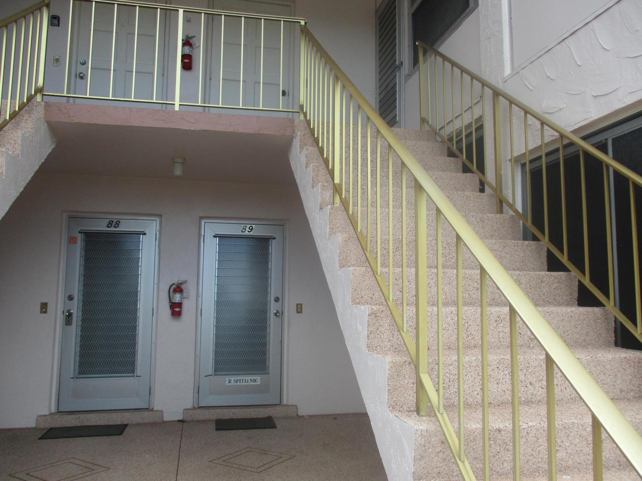 89 Stratford - Photo 1