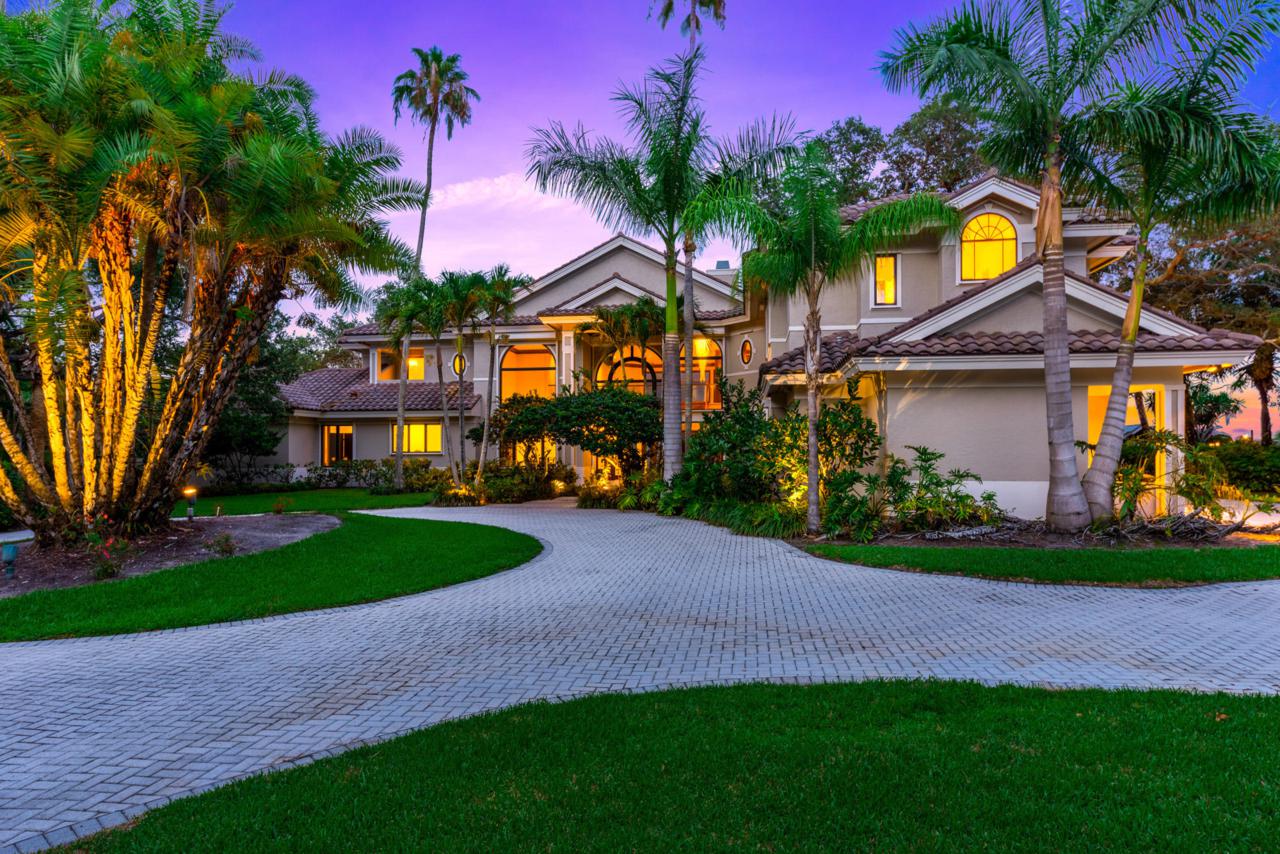 675 Saint Lucie Boulevard - Photo 1