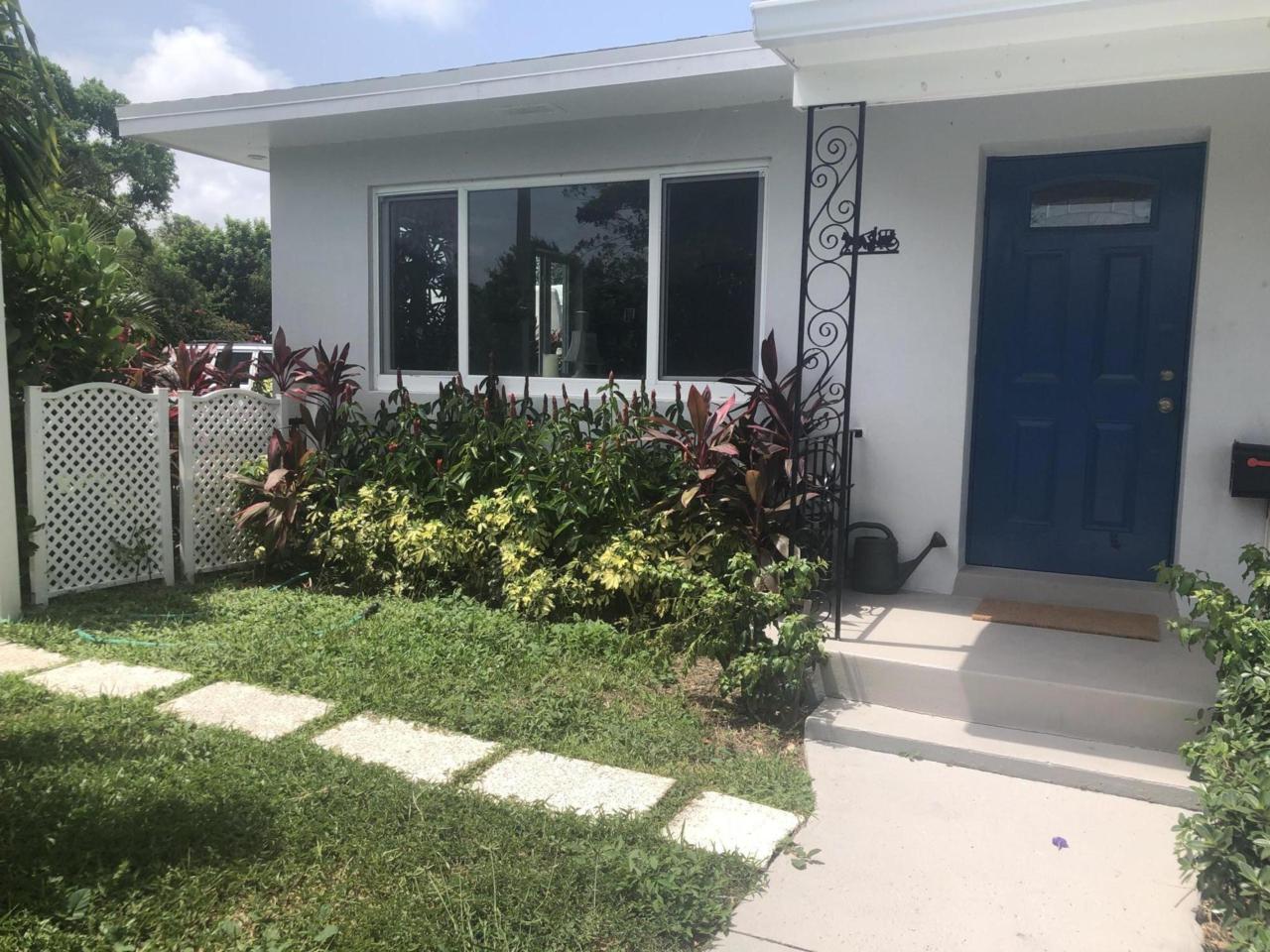 1602 K Street - Photo 1