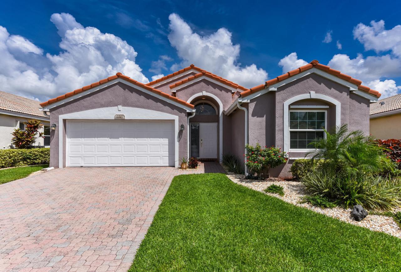 6941 Ashton Street - Photo 1