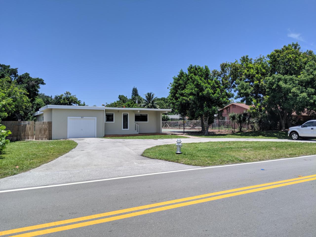 317 35th Street - Photo 1