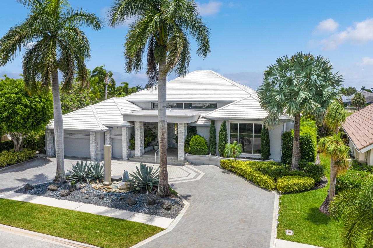 4539 Bocaire Boulevard - Photo 1
