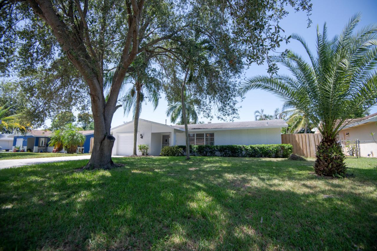 4207 Hyacinth Circle - Photo 1