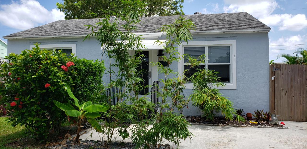 720 Rockland Drive - Photo 1