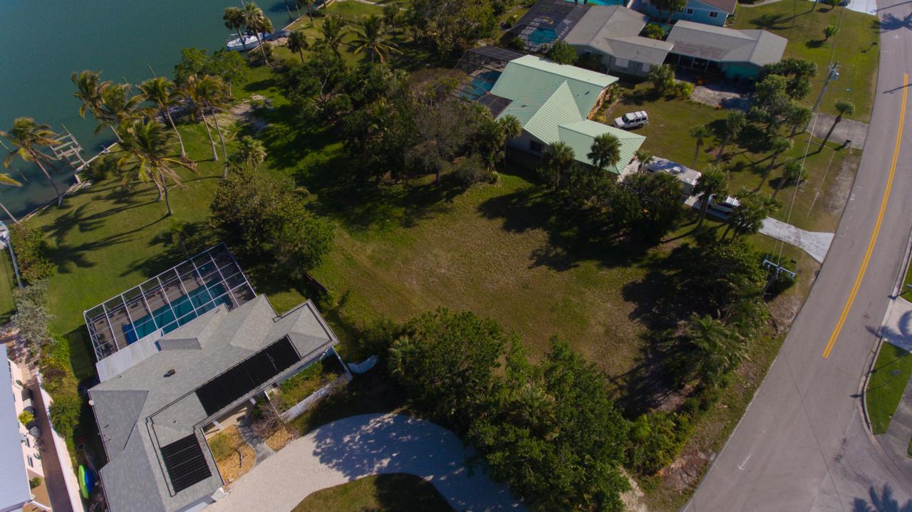 1393 Bayshore Drive - Photo 1