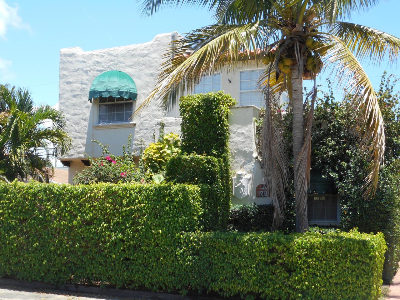 241 Lytton Court - Photo 1