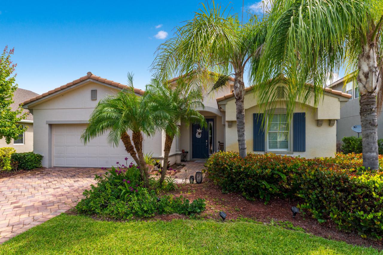 492 Sun Circle - Photo 1