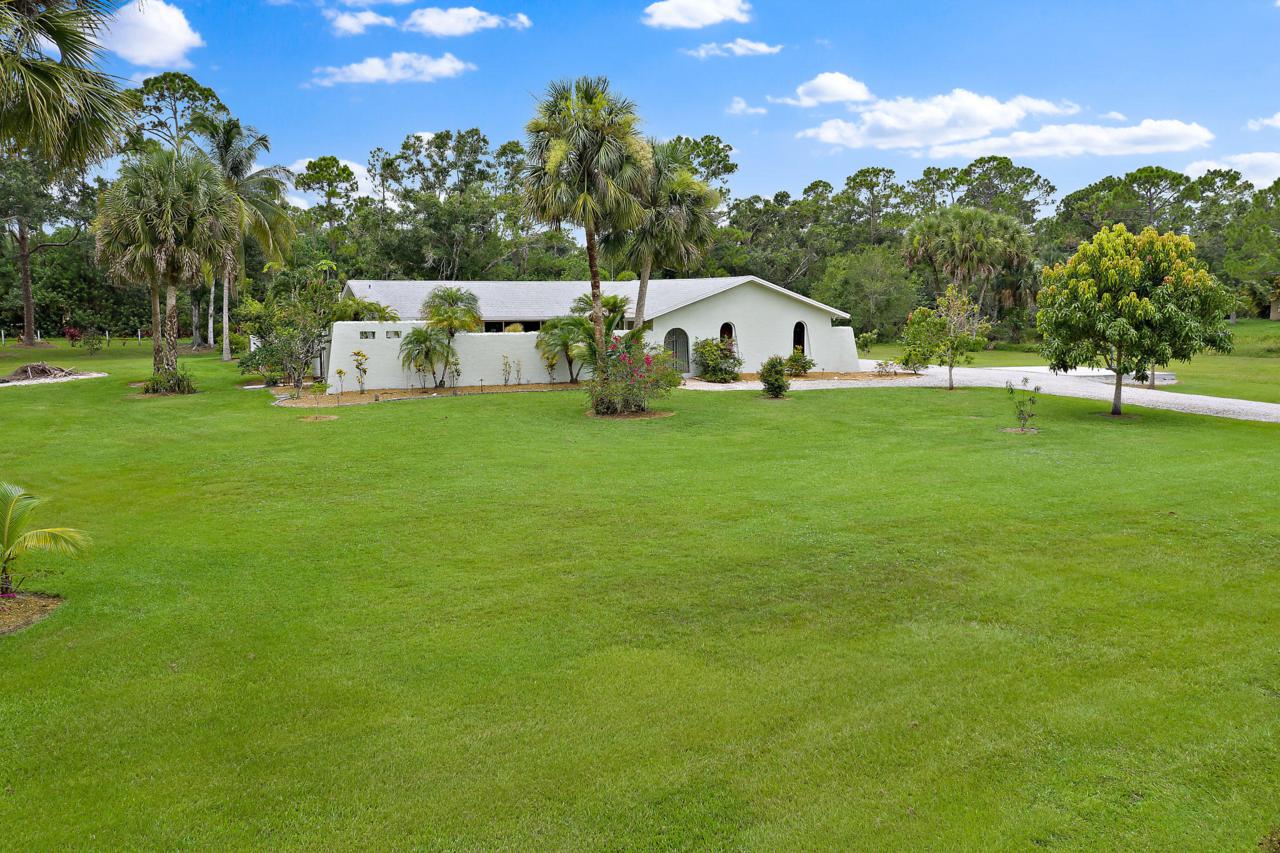10046 175th Road - Photo 1