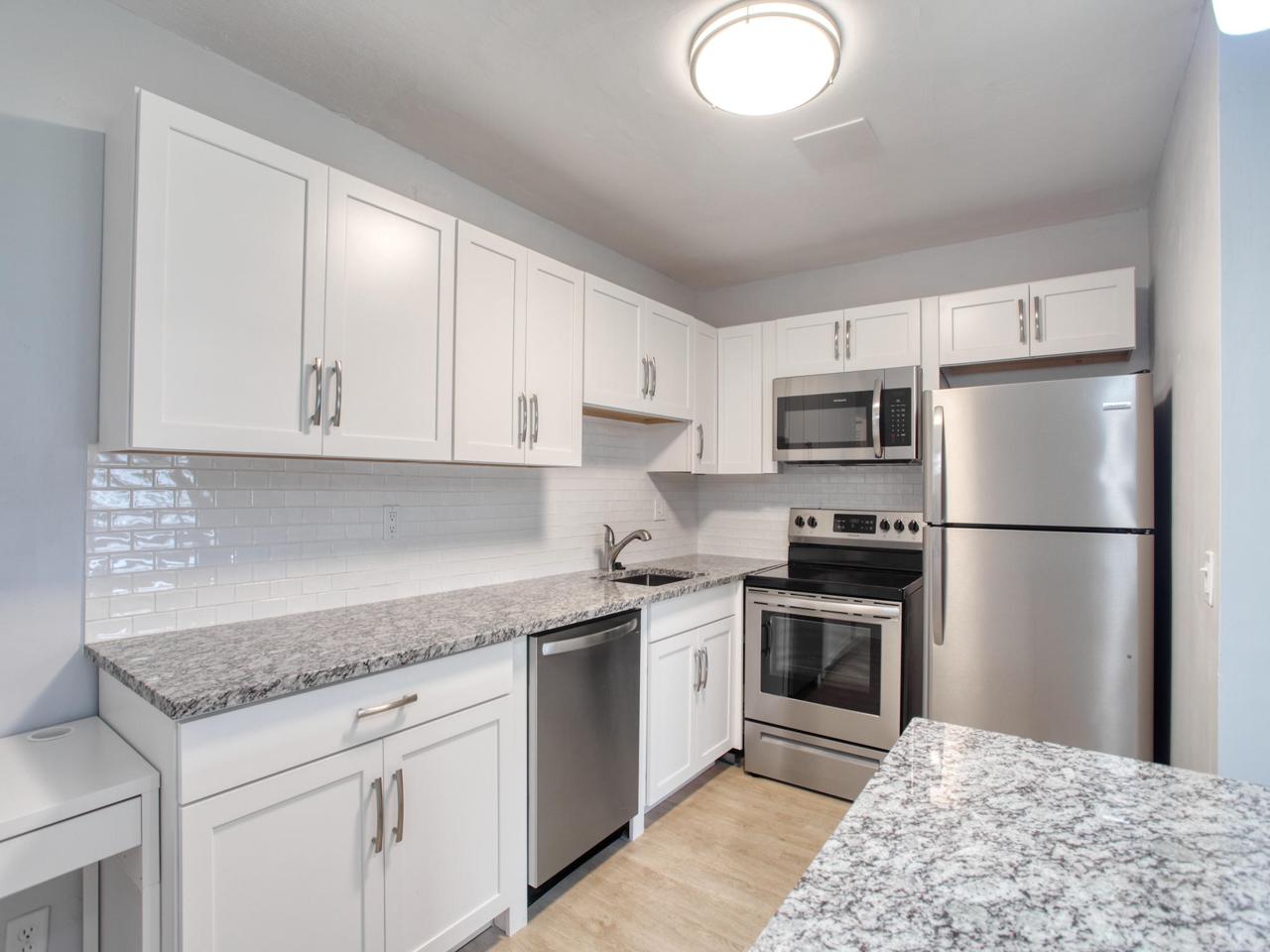 680 Horizons - Photo 1