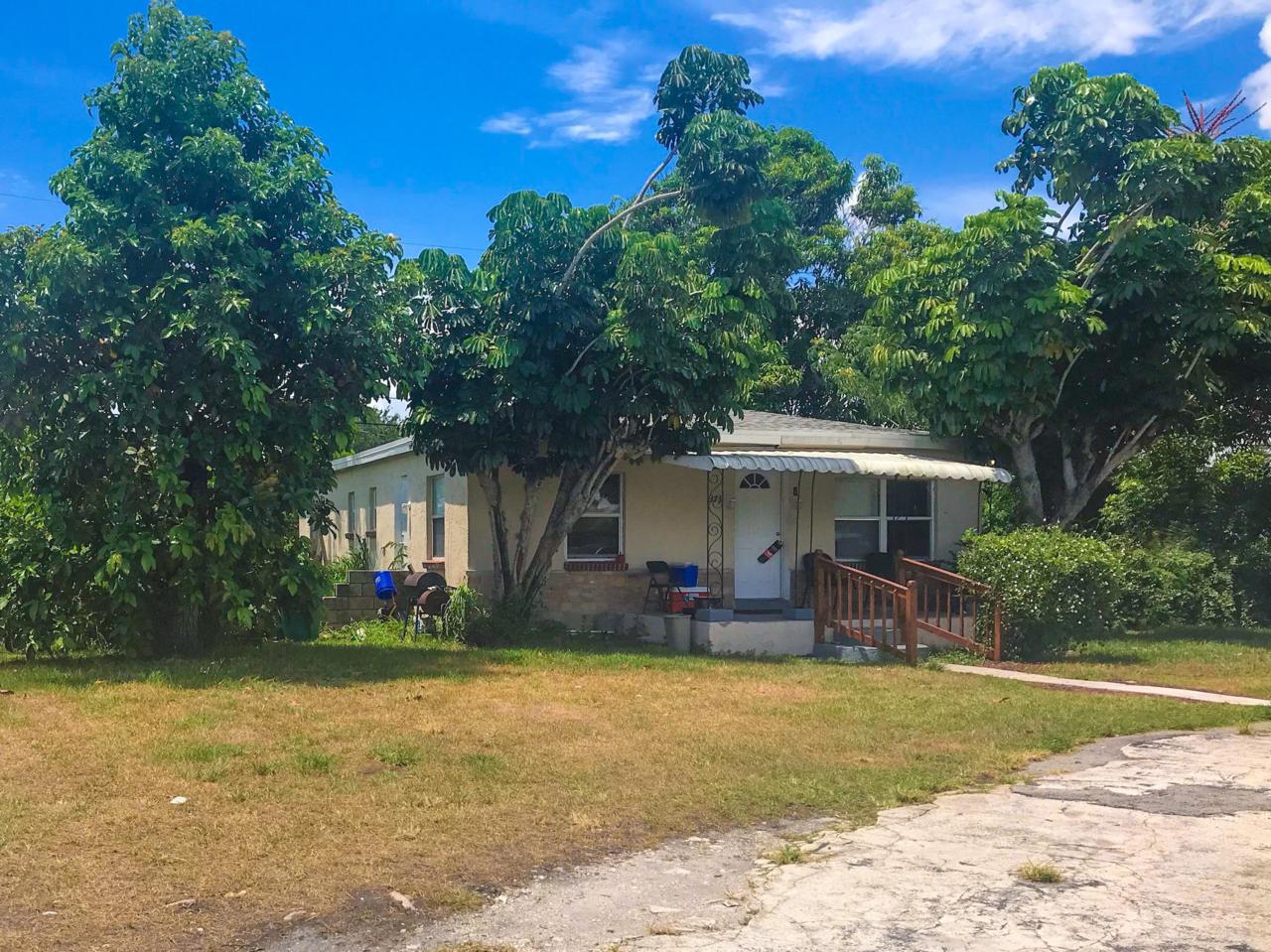 1373 35th Street - Photo 1