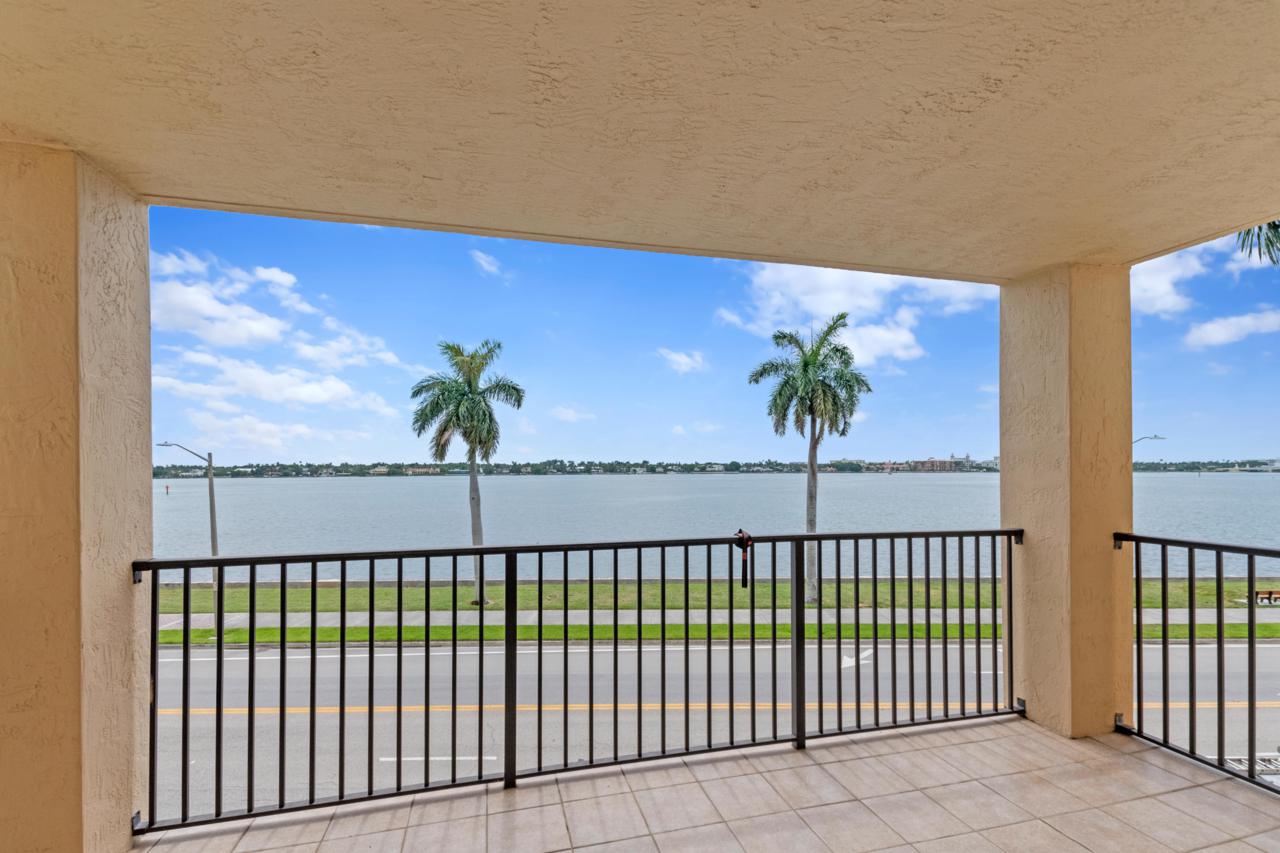 1801 Flagler Drive - Photo 1