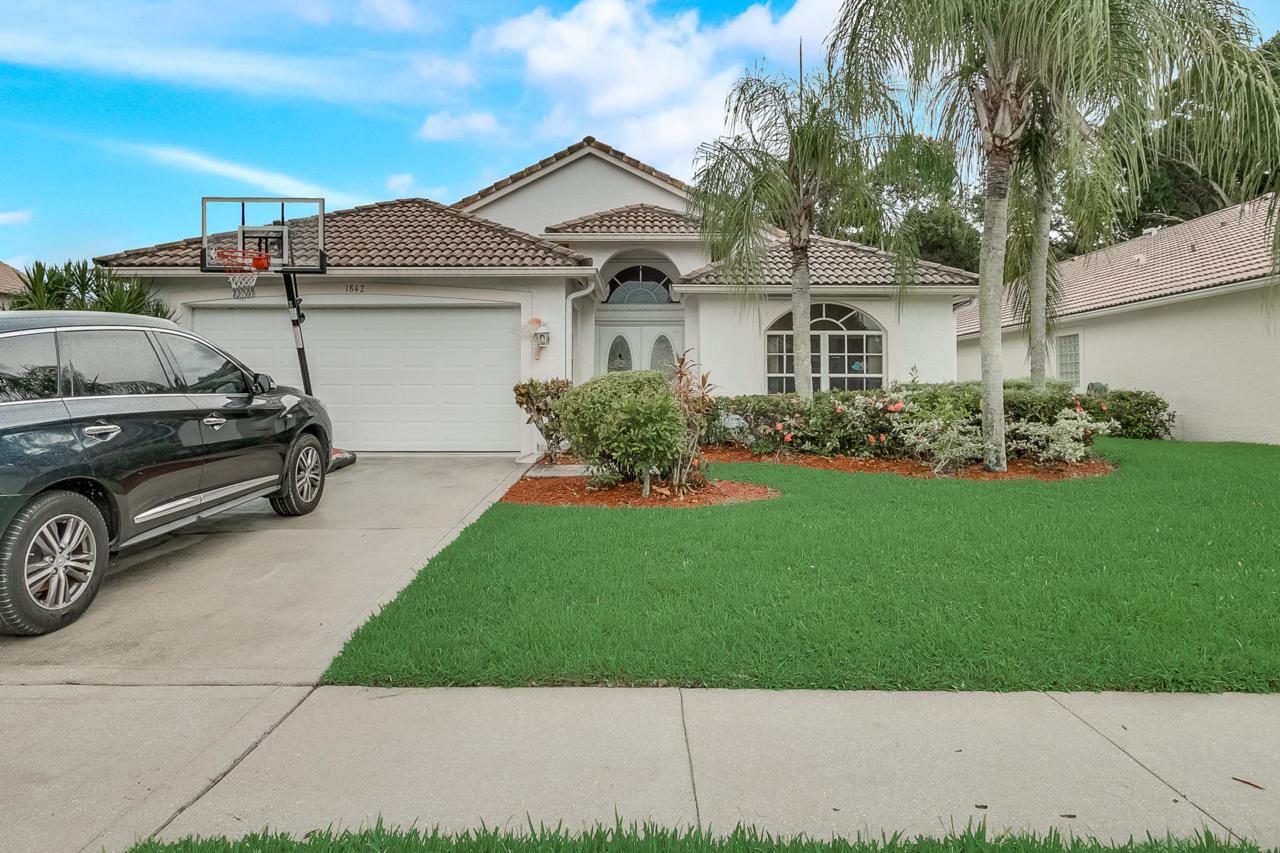1842 Oak Berry Circle - Photo 1
