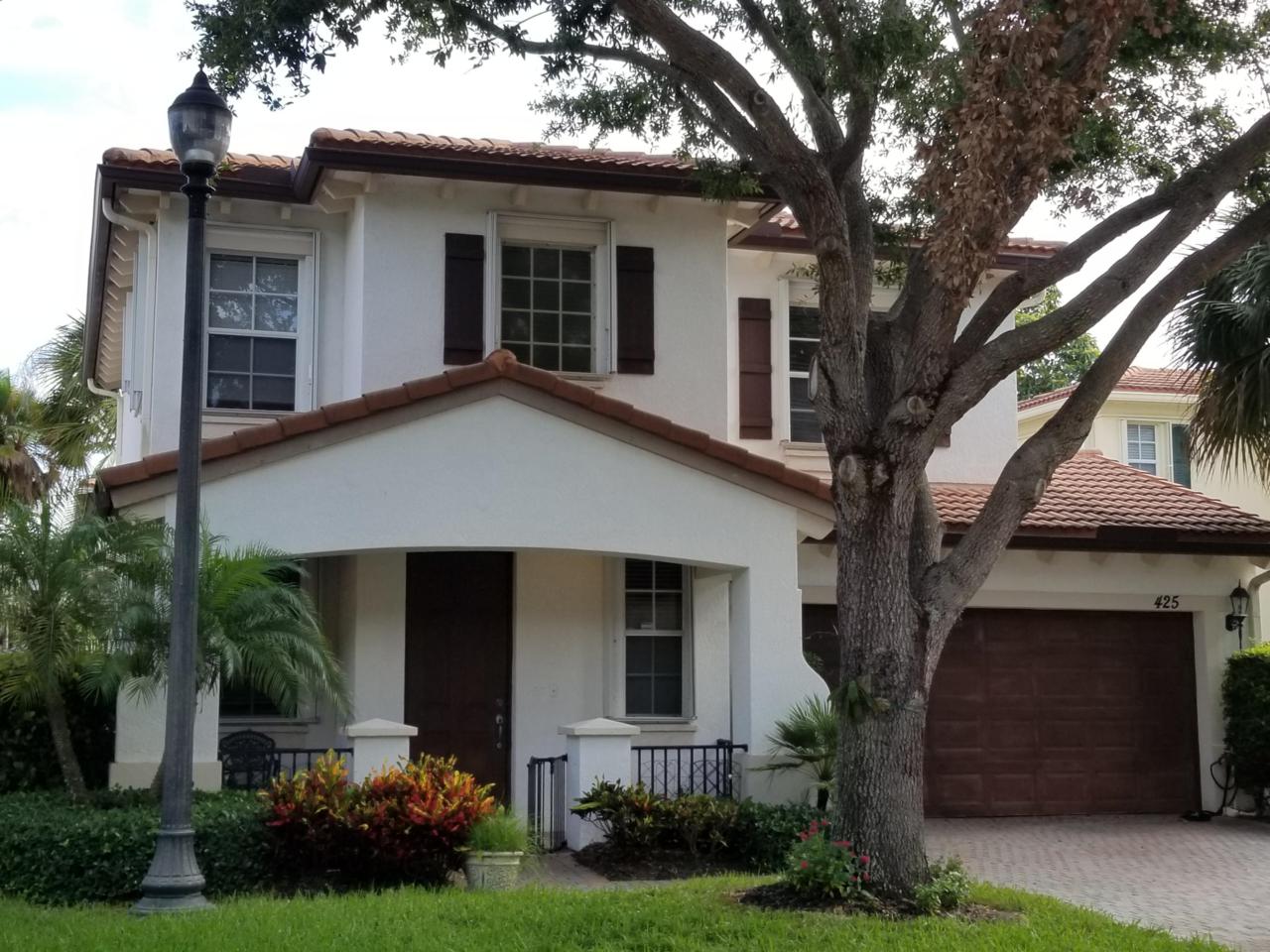 425 Pumpkin Drive - Photo 1