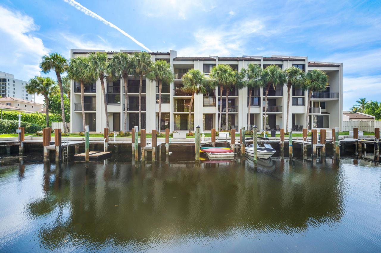 4746 Ocean Boulevard - Photo 1