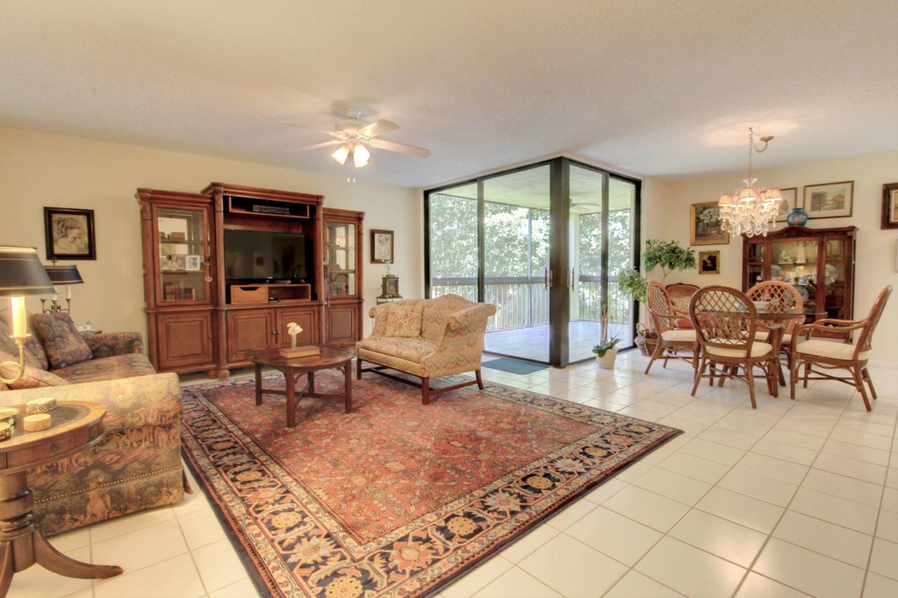 955 Egret Circle - Photo 1