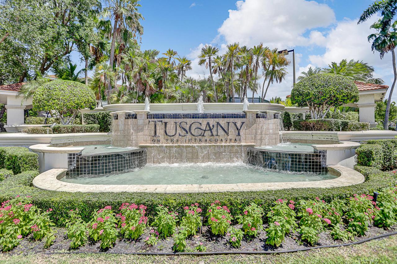 1210 Tuscany Way - Photo 1