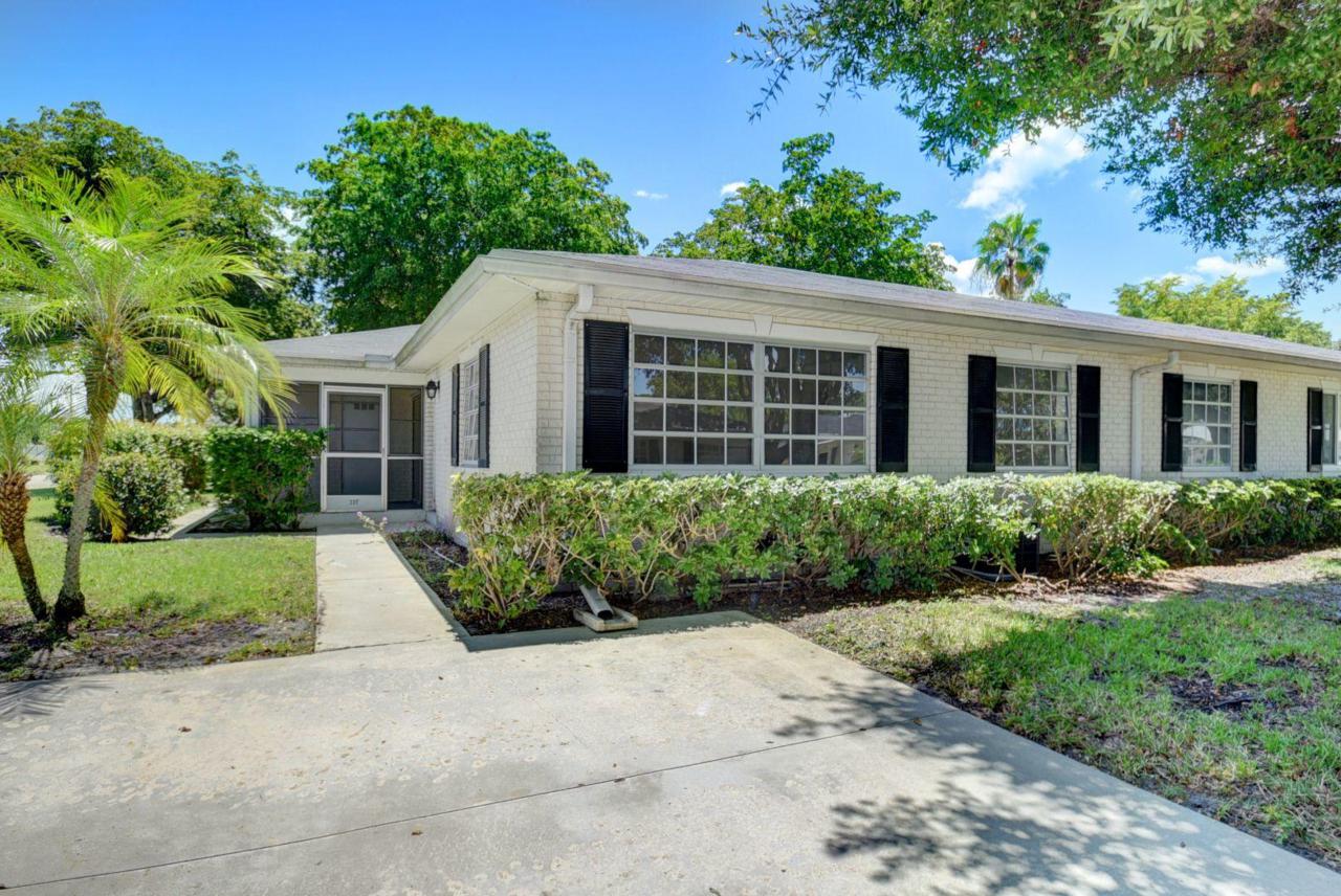 10074 41st Terrace - Photo 1