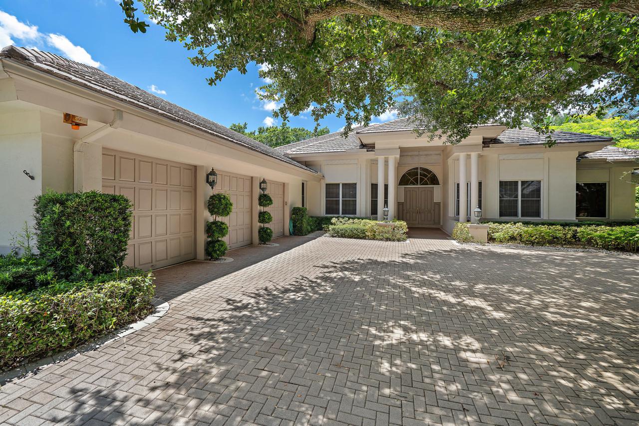 19705 Oakbrook Circle - Photo 1