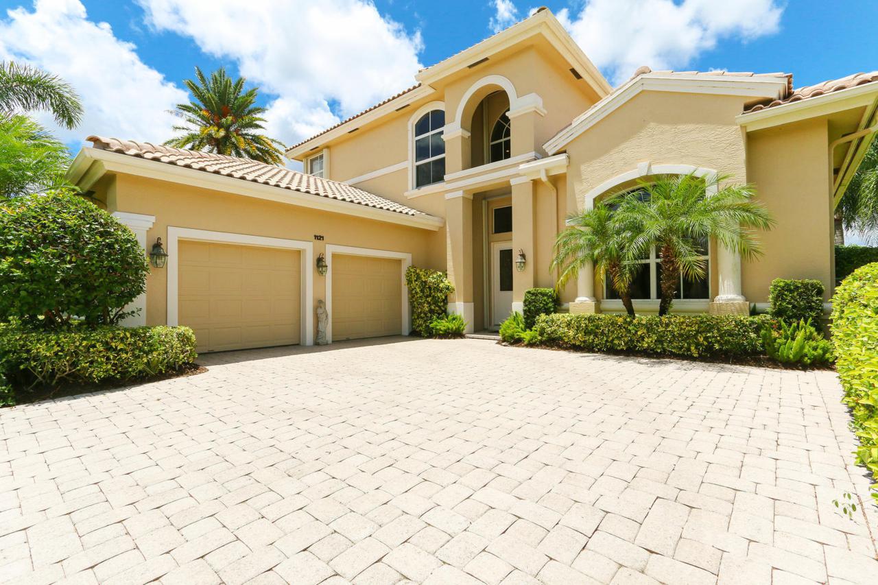 1121 Grand Cay Drive - Photo 1