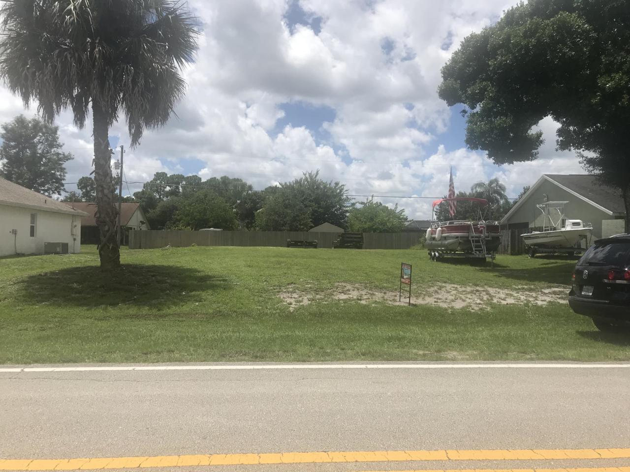 224 Glenwood Drive - Photo 1