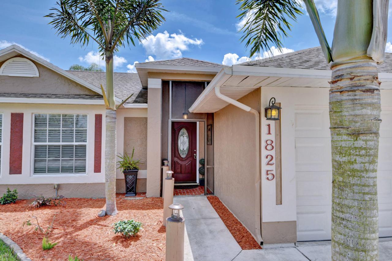 1825 Salvatierra Boulevard - Photo 1
