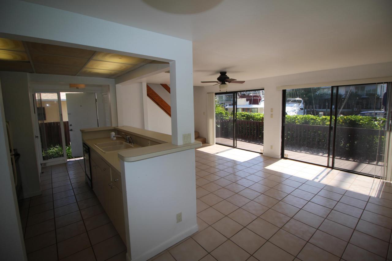 24 Hendricks Isle - Photo 1