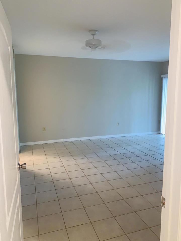 108 Peacock Boulevard - Photo 1