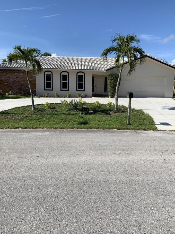 530 46 Street - Photo 1