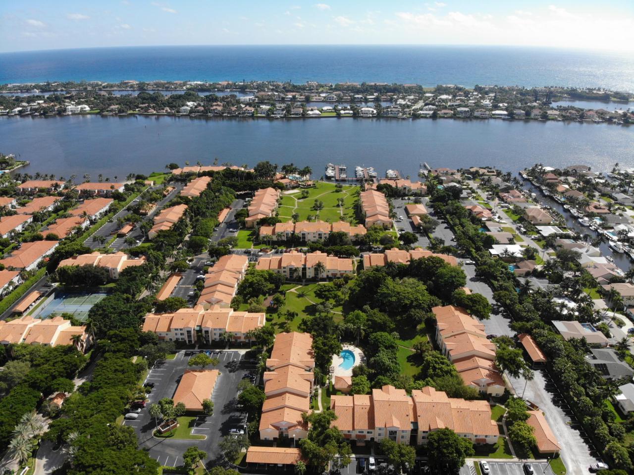 107 Yacht Club Way - Photo 1