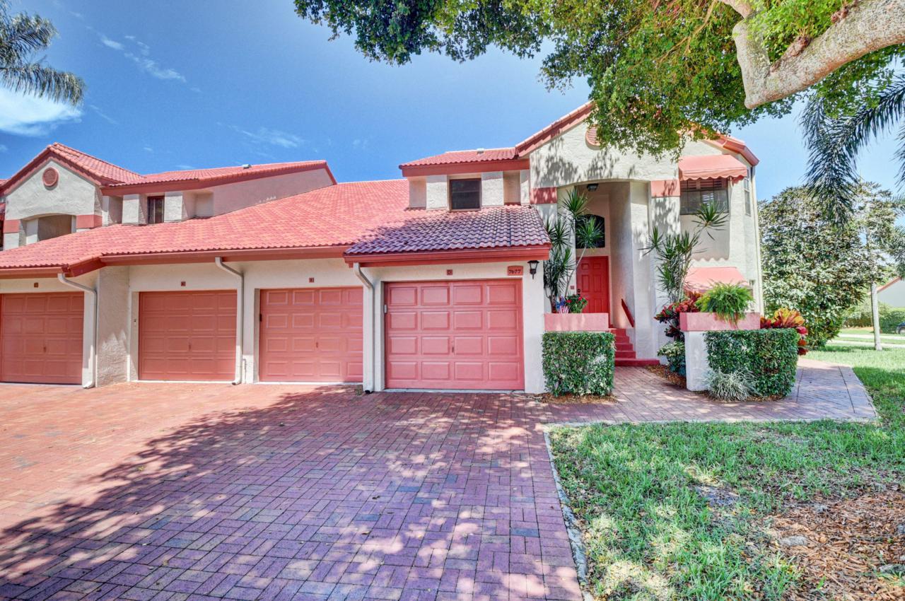 7677 Lexington Club Boulevard - Photo 1