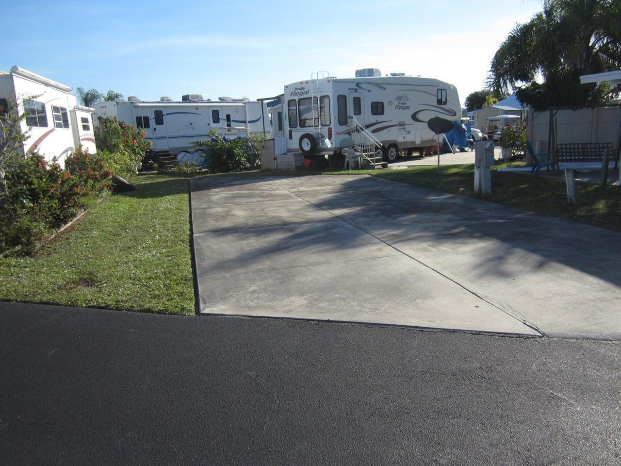 7950 State Road 78 W. #227 - Photo 1