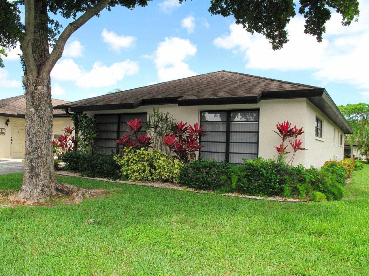 4842 Equestrian Circle - Photo 1