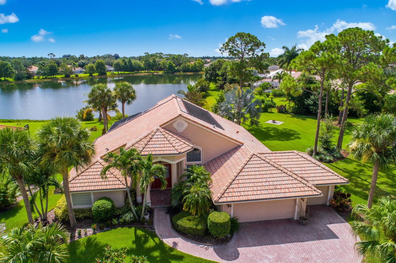 8026 Yachtsmans Drive - Photo 1