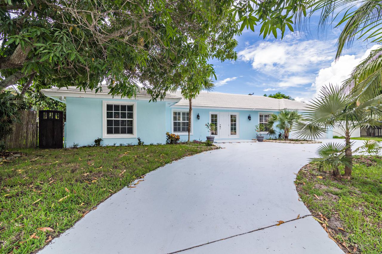 1870 Travis Road - Photo 1