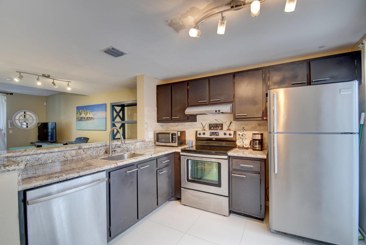 848 Jeffery Street - Photo 1