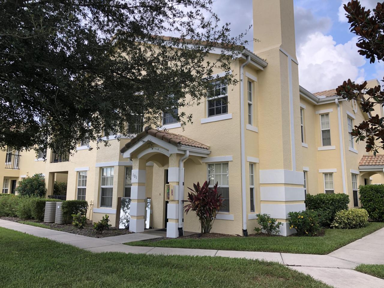 158 Peacock Boulevard - Photo 1