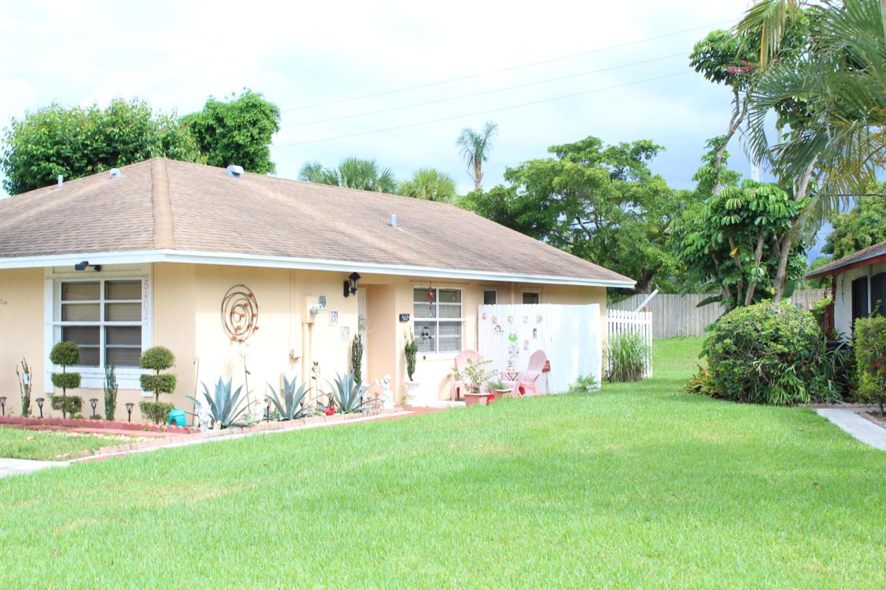 5402 Bonky Court - Photo 1