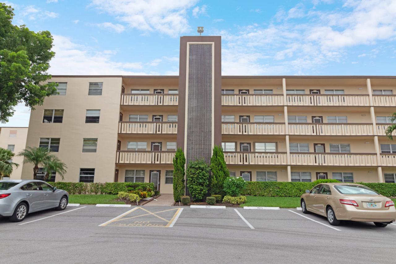 3077 Wolverton D - Photo 1