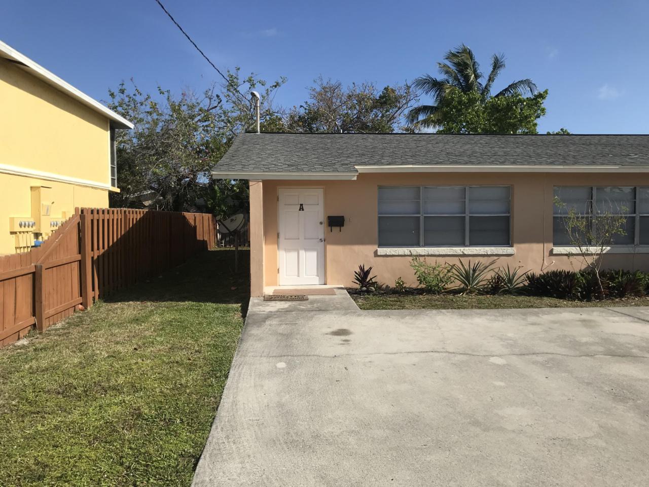 1360 Carlton Court - Photo 1