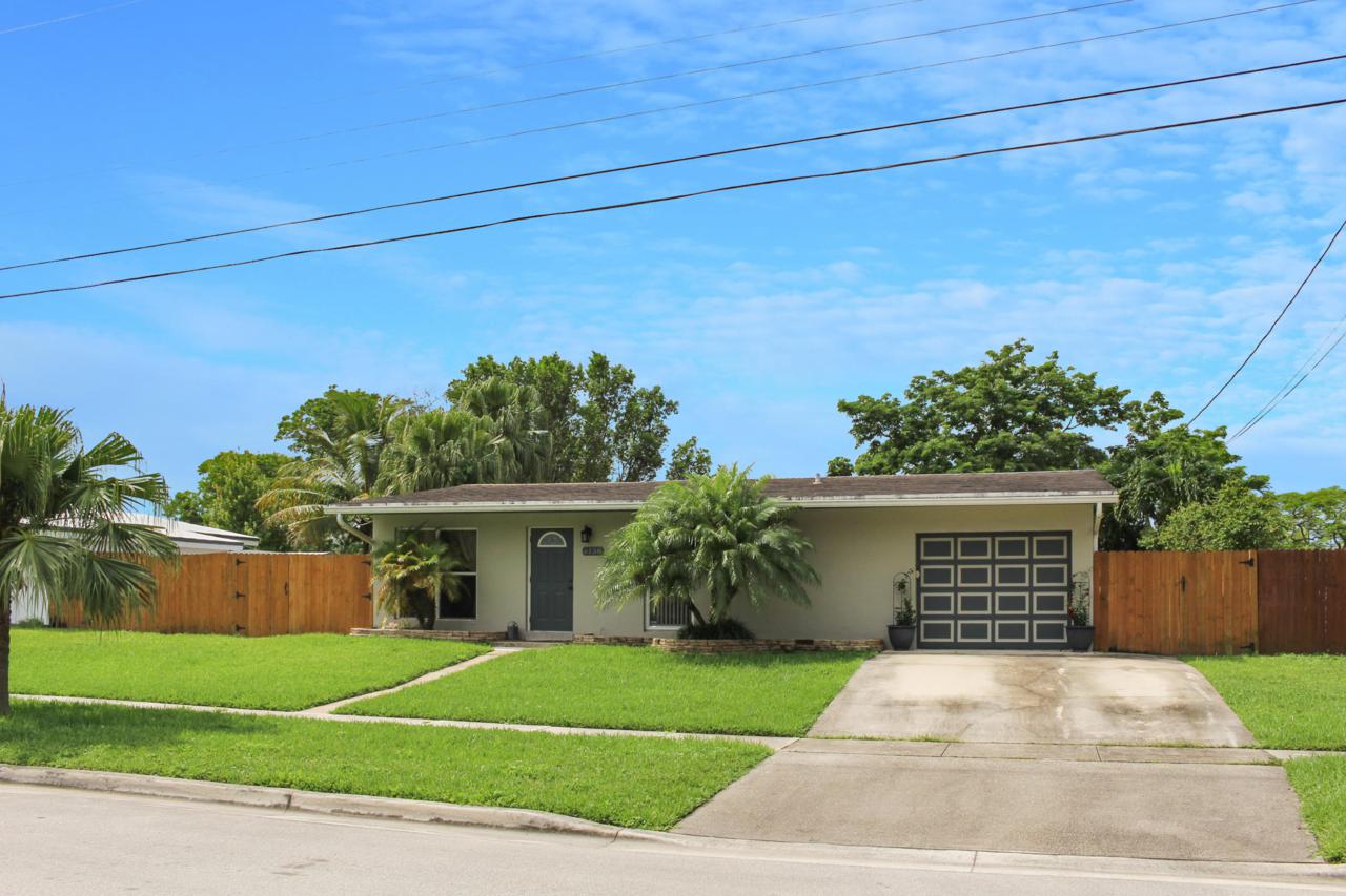 6138 19th Street - Photo 1