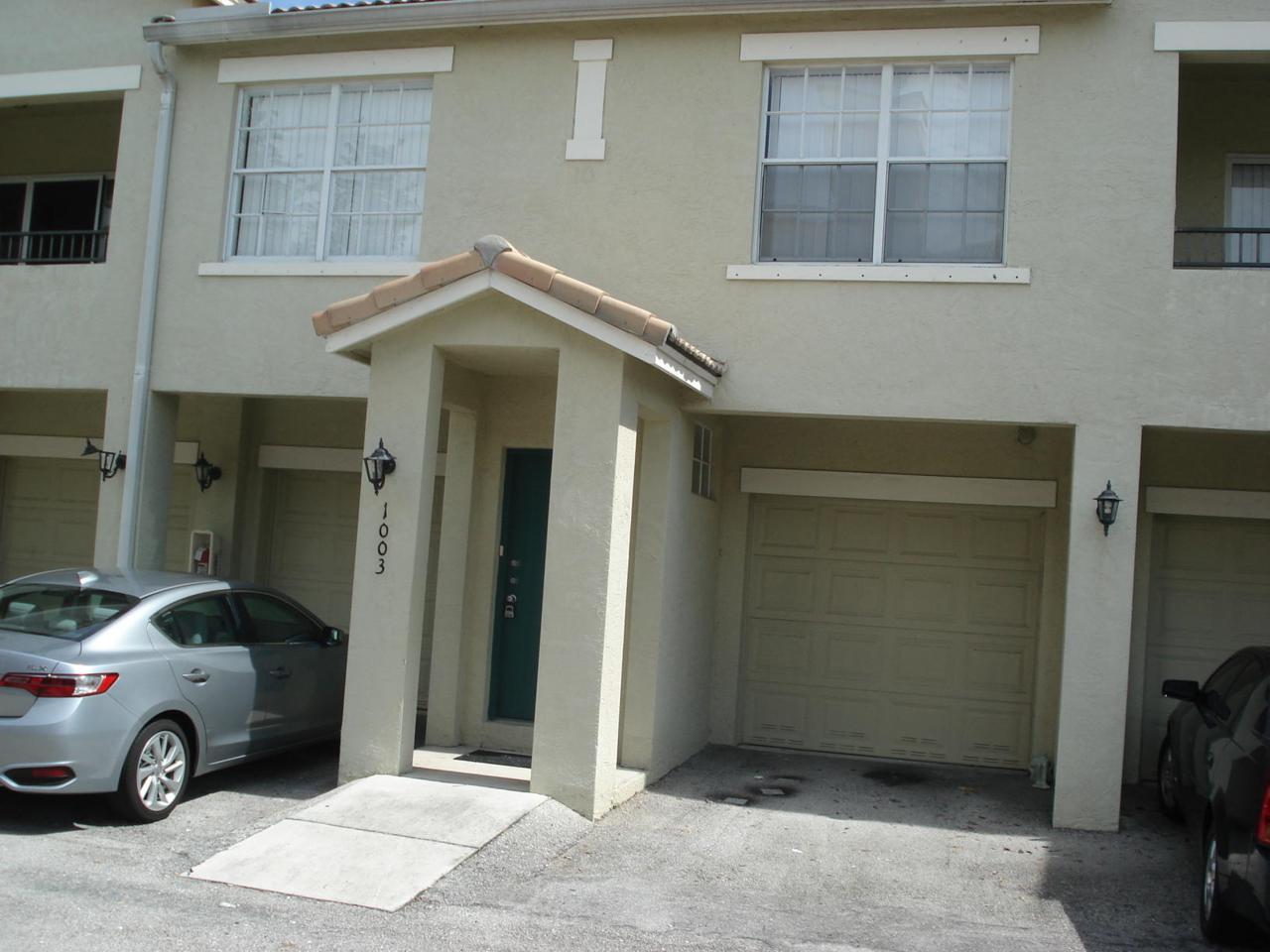 1003 Belmont Place - Photo 1