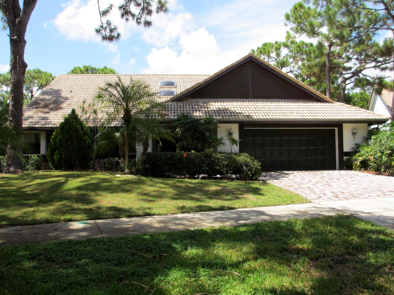 2406 40th Circle - Photo 1