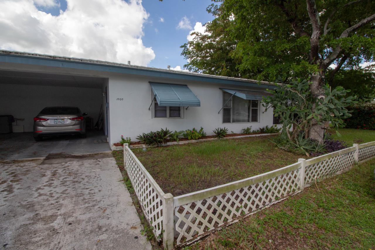 1900 4 Street - Photo 1