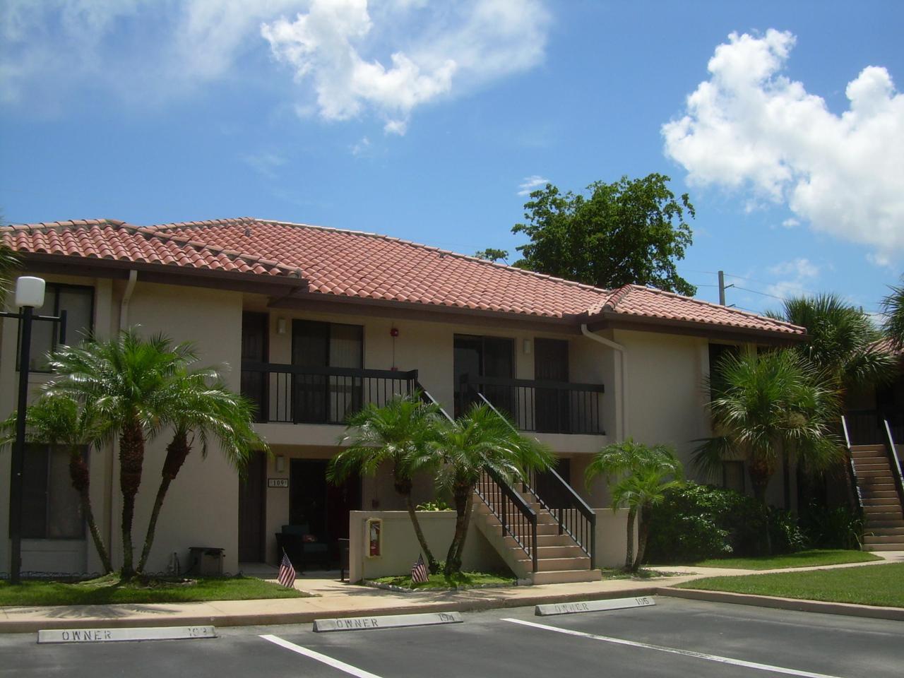 400 Club Circle - Photo 1