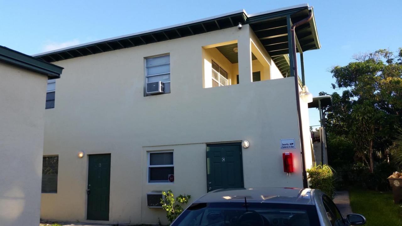 609 20th Street - Photo 1
