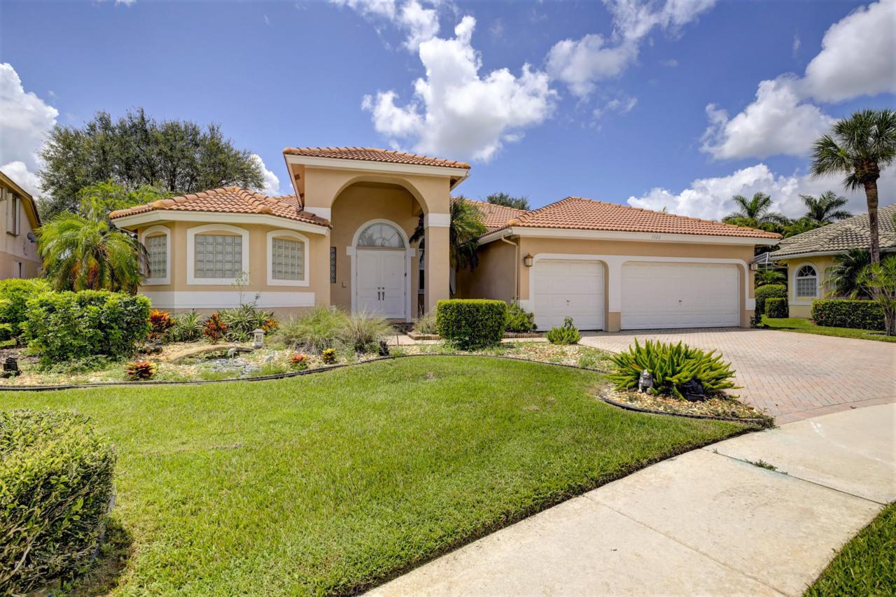 7320 Brunswick Circle - Photo 1