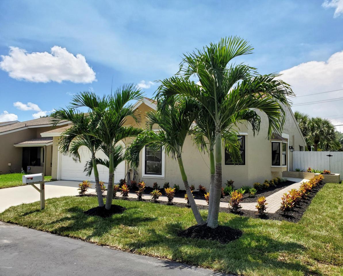 1 Hawthorne Lane - Photo 1
