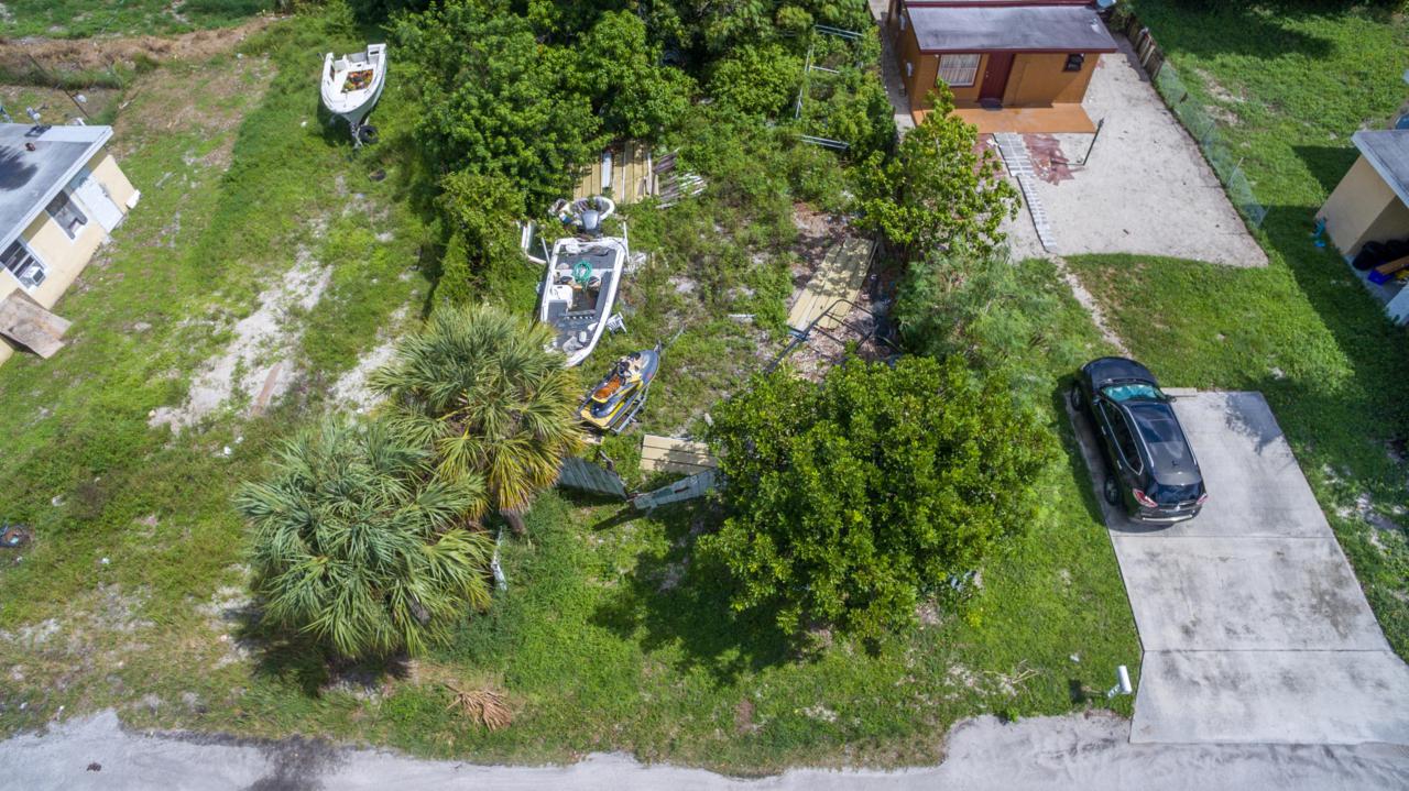 1075 Highland Road - Photo 1